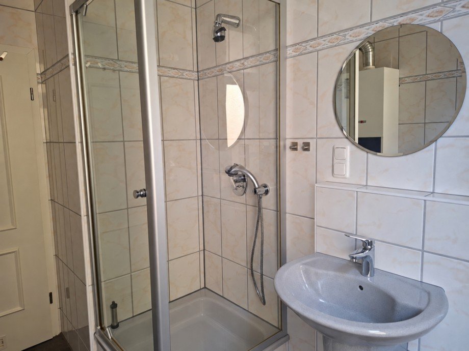 NEU zur Vermietung in Herne - B�roetage - Mitarbeiterbad - Reuter Immobilien - Immobilienmakler (2) B�rofl�che Herne