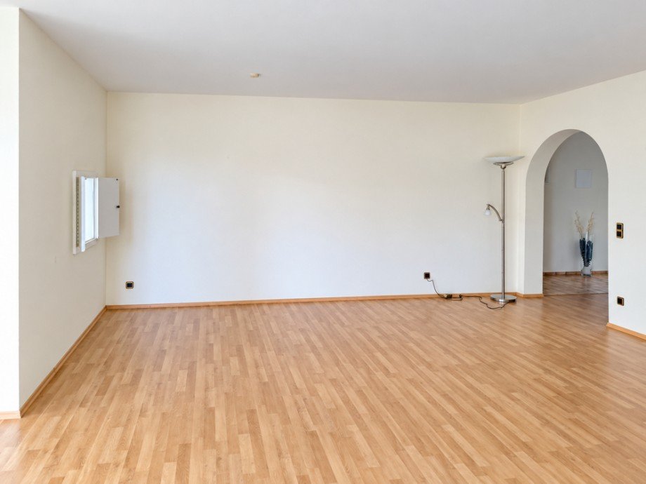 NEU zum Verkauf in Herne-Mitte Altenh�fen - Eigentumswohnung - Wohnzimmer - Reuter Immobilien - Immobilienmakler (2) Etagenwohnung Herne