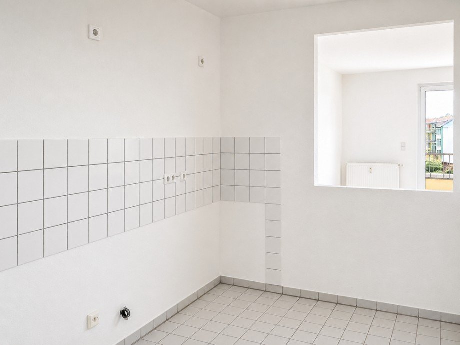 NEU zur Vermietung in Bochum Innenstadt - K�che - Reuter Immobilien - Immobilienmakler (2) Etagenwohnung Bochum