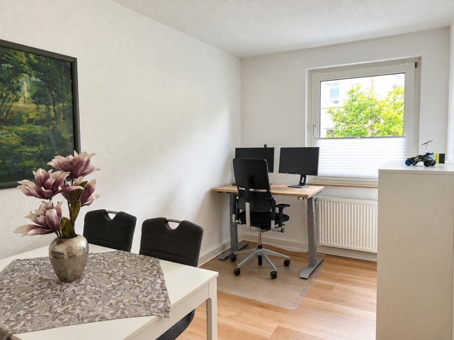 NEU zur Vermietung in Bochum Hamme - B�ro - Reuter Immobilien - Immobilienmakler Etagenwohnung Bochum/Hamme