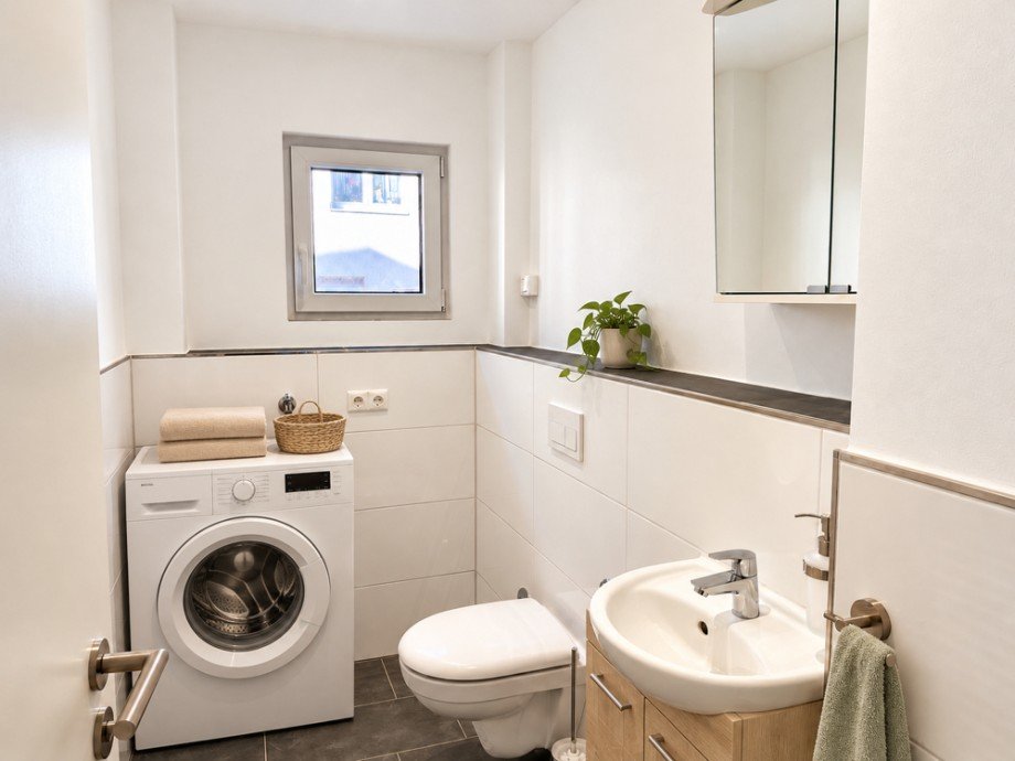 NEU zur Vermietung in Bochum Mitte - G�ste-WC - KI-m�bliert - Reuter Immobilien - Immobilienmakler Erdgeschosswohnung Bochum