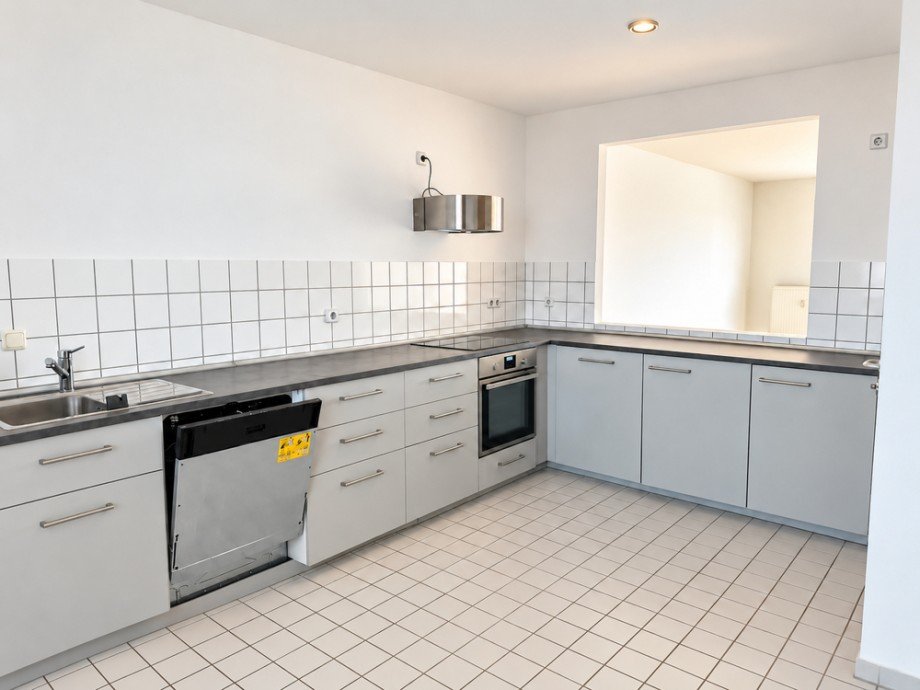 NEU zur Vermietung in Bochum Innenstadt - K�che - Reuter Immobilien - Immobilienmakler (4) Etagenwohnung Bochum