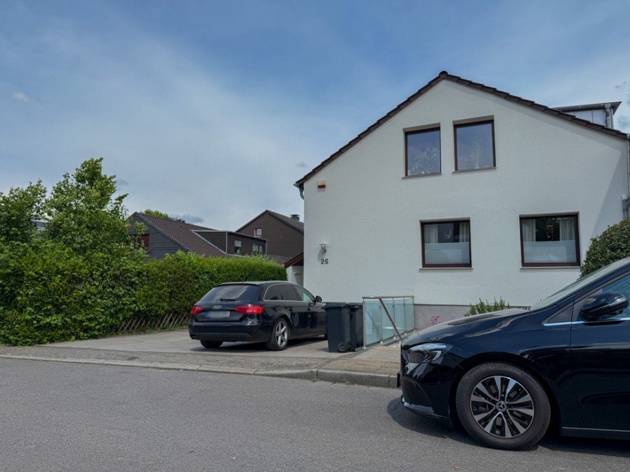 NEU zur Vermietung in Bochum H�ntrop - Au�enansicht - Reuter Immobilien - Immobilienmakler (2) B�rofl�che Bochum