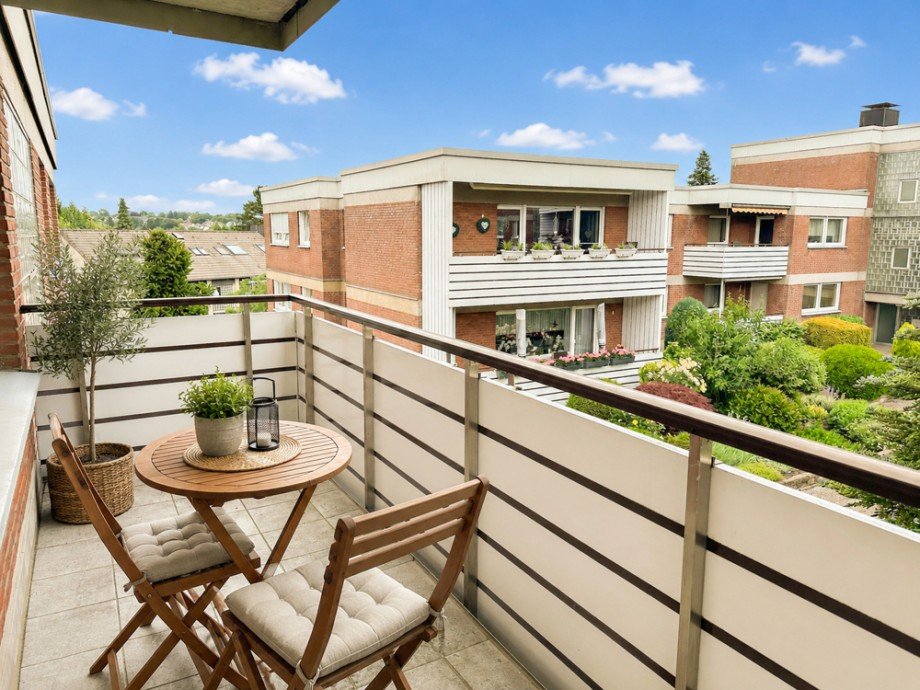 NEU zur Vermietung in Bochum Dahlhausen - Balkon - KI-M�bliert - Reuter Immobilien - Immobilienmakler Etagenwohnung Bochum