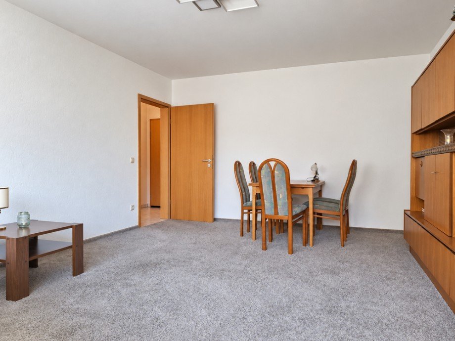 NEU zur Vermietung in Herne Wanne-Eickel - Wohnzimmer - Reuter Immobilien - Immobilienmakler Etagenwohnung Herne