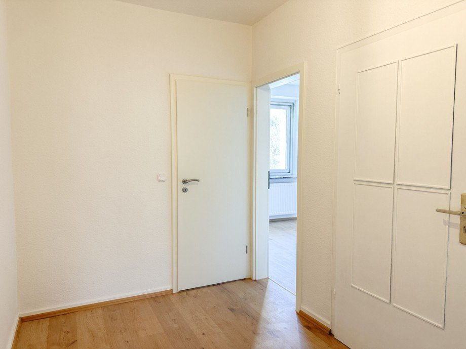 NEU zur Vermietung in Bochum Linden - Diele - Reuter Immobilien - Immobilienmakler (3) Etagenwohnung Bochum