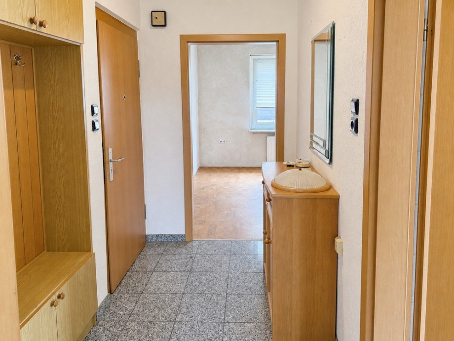 NEU zum Verkauf in Herne R�hlinghausen - Eigentumswohnung - Diele - Reuter Immobilien - Immobilienmakler (3) Etagenwohnung Herne