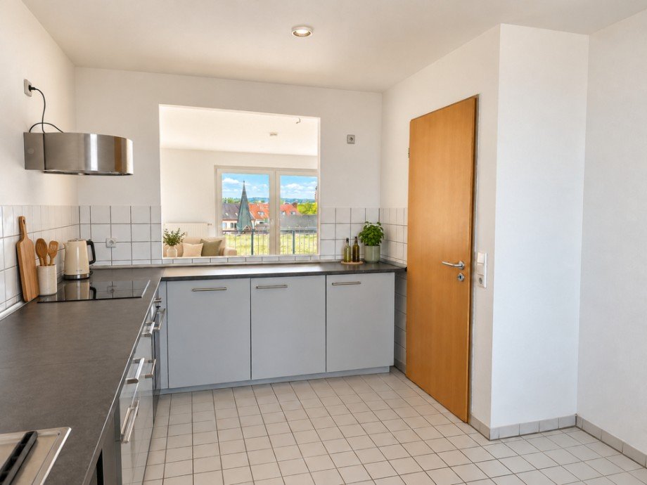 NEU zur Vermietung in Bochum Innenstadt - K�che - KI-m�bliert - Reuter Immobilien - Immobilienmakler (2) Etagenwohnung Bochum
