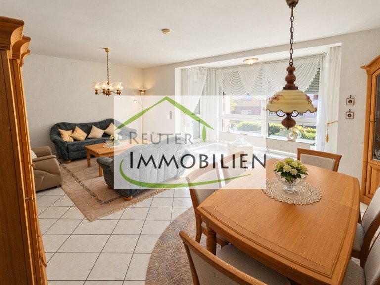 NEU zur Vermietung in R�hlinghausen - Wohnzimmer - Reuter Immobilien - Immobilienmakler Herne Etagenwohnung Komfortable 2,5-Zimmer-Wohnung im 1. Obergeschoss