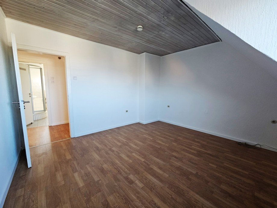 NEU zur Vermietung in Herne-Wanne-Eickel-Bickern - Schlafzimmer - Reuter Immobilien - Immobilienmakler.jpg Etagenwohnung Herne