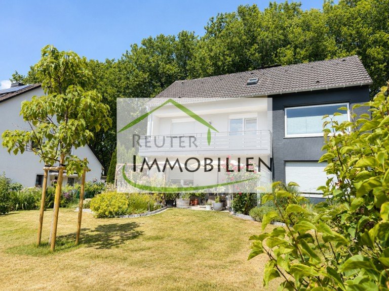NEU zur Vermietung in Bochum Gerthe - Au�enansicht - Reuter Immobilien - Immobilienmakler Bochum / Gerthe Etagenwohnung Erstbezug nach Kernsanierung! 3,5 Zimmer mit Balkon in BO-Gerthe!