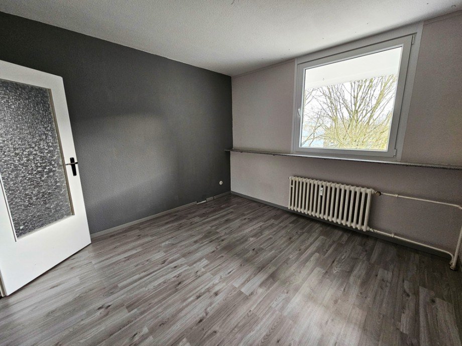 NEU zur Vermietung in Bochum Laer - Kinderzimmer - Reuter Immobilien - Immobilienmakler (2) Etagenwohnung Bochum