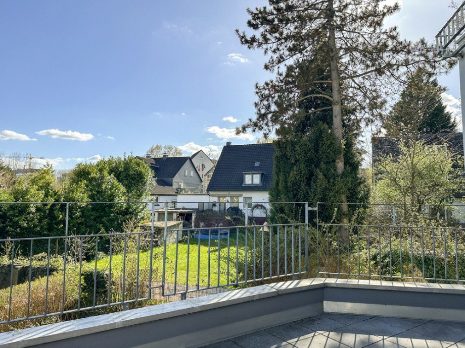 NEU zur Vermietung in Bochum Querenburg - Balkon- Reuter Immobilien - Immobilienmakler Etagenwohnung Bochum / Querenburg