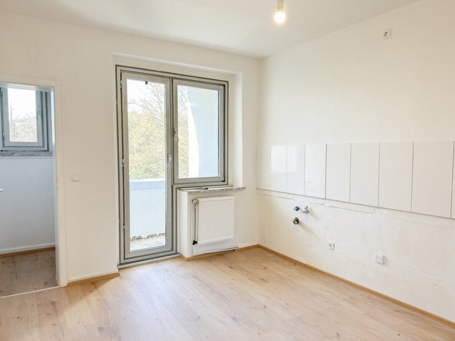 NEU zur Vermietung in Bochum Linden - K�che - Reuter Immobilien - Immobilienmakler Etagenwohnung Bochum