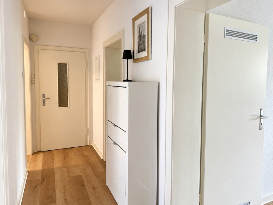 NEU zur Vermietung in Bochum Hamme - Diele - Reuter Immobilien - Immobilienmakler (2) Etagenwohnung Bochum/Hamme