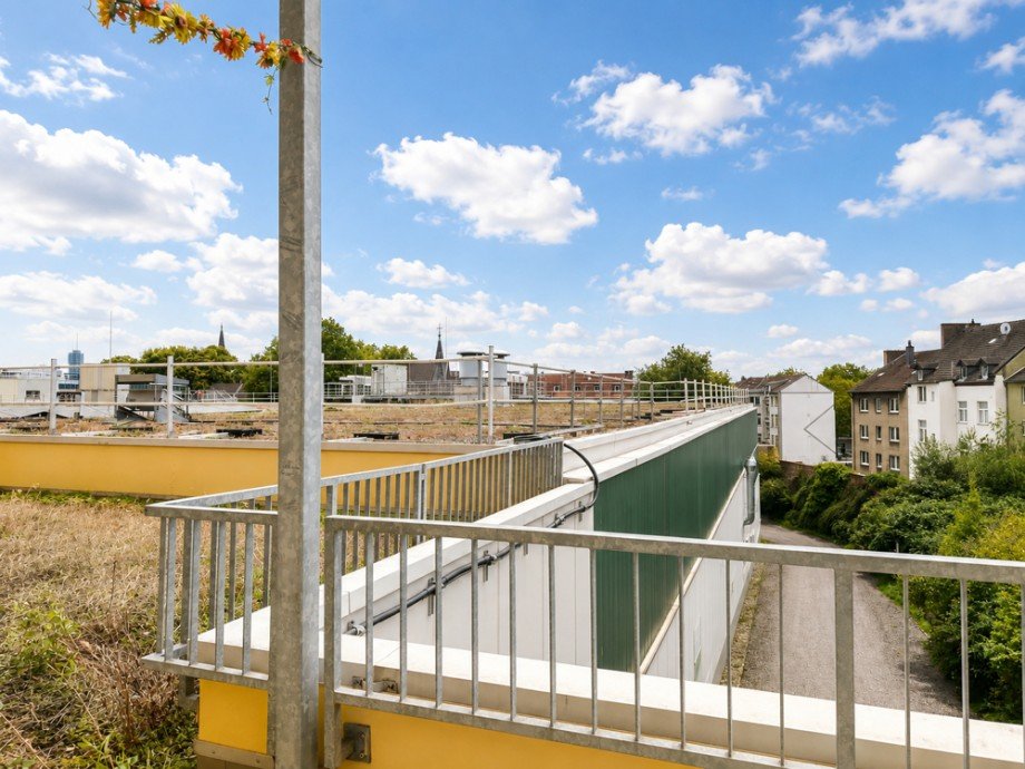 NEU zur Vermietung in Bochum Innenstadt - Balkon - Reuter Immobilien - Immobilienmakler (2) Etagenwohnung Bochum