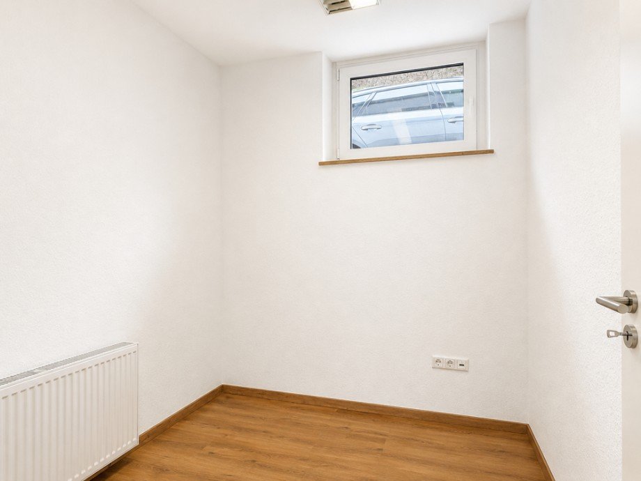 NEU zur Vermietung in Bochum H�ntrop - Raum 4 - Reuter Immobilien - Immobilienmakler B�rofl�che Bochum
